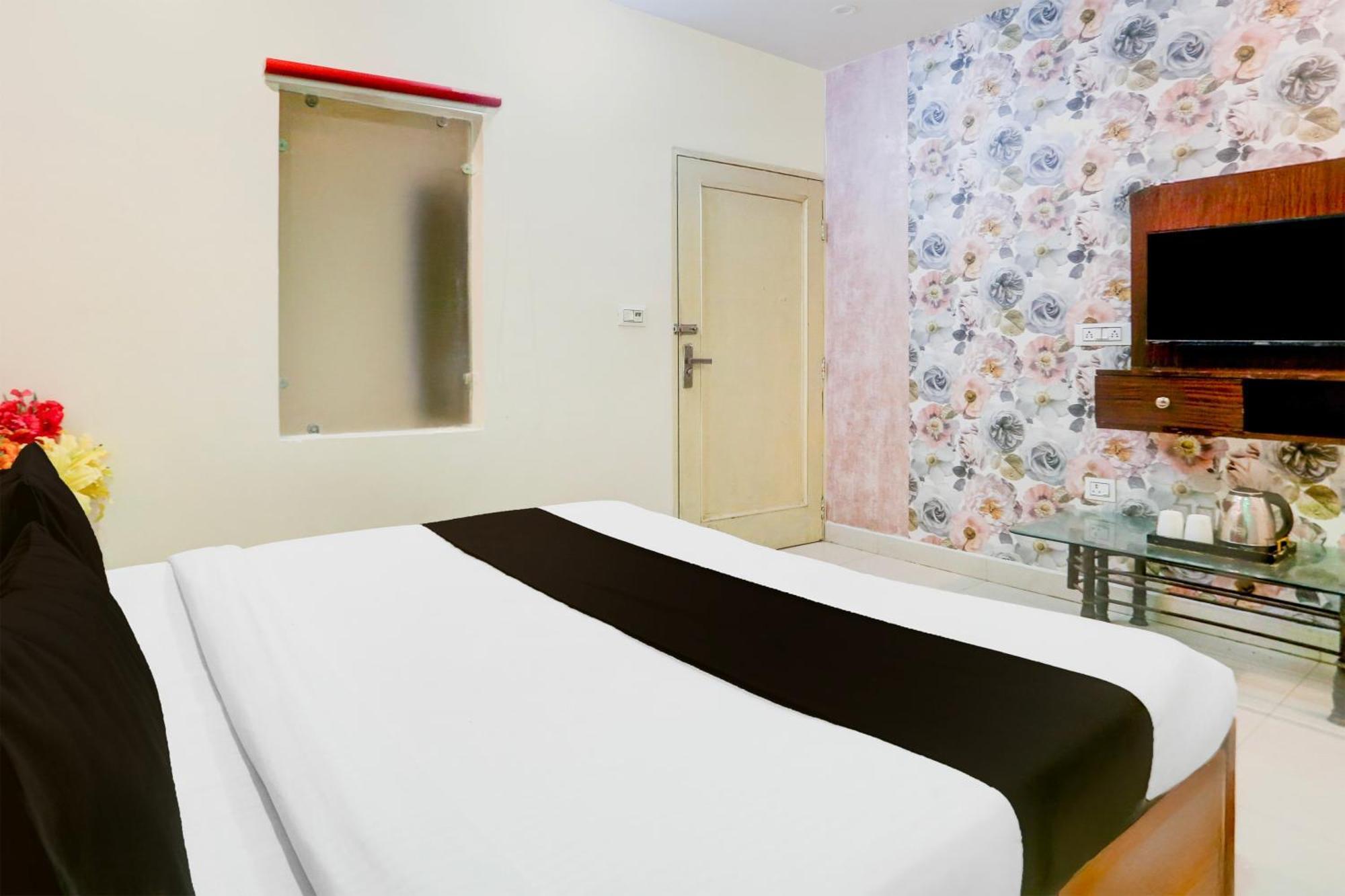 Super Collection O Roop Vihar Rohtak Formerly Hotel Maha Luaran gambar